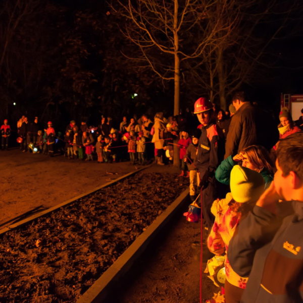 Martinsfeuer_2013_008.jpg Martinsfeuer_2013_008.jpg