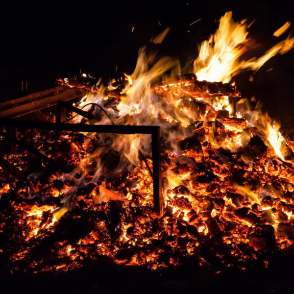 Martinsfeuer_2013_029.jpg Martinsfeuer_2013_029.jpg