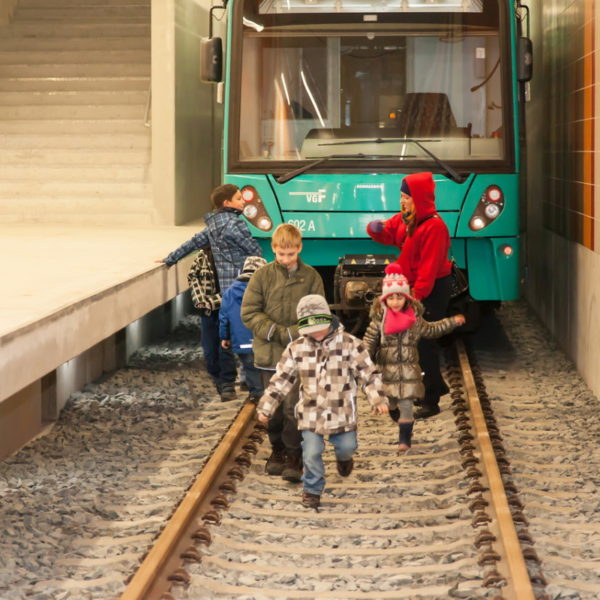 mf_jf_besuch_bkrz_008.jpg mf_jf_besuch_bkrz_008.jpg