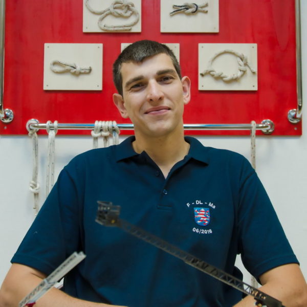 Axel Drehleitermaschinist Axel Drehleitermaschinist