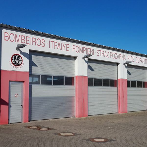 Neuer Anstrich für das Feuerwehrhaus Neuer Anstrich für das Feuerwehrhaus