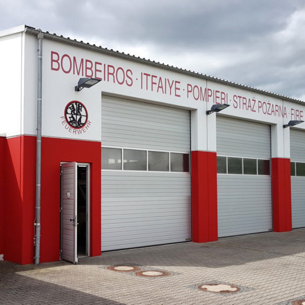 Neuer Anstrich für das Feuerwehrhaus Neuer Anstrich für das Feuerwehrhaus