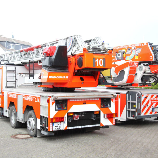 Neue Drehleiter der Nieder-Eschbacher Wache der Berufsfeuerwehr Neue Drehleiter der Nieder-Eschbacher Wache der Berufsfeuerwehr